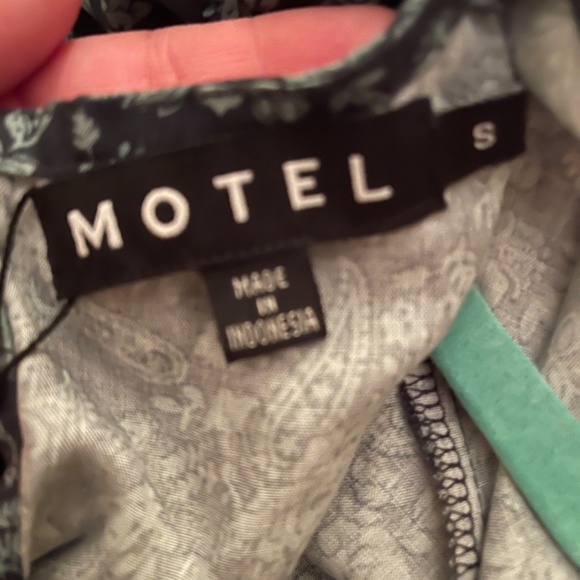 Floral Motel Dress NWT - Picture 4 of 4